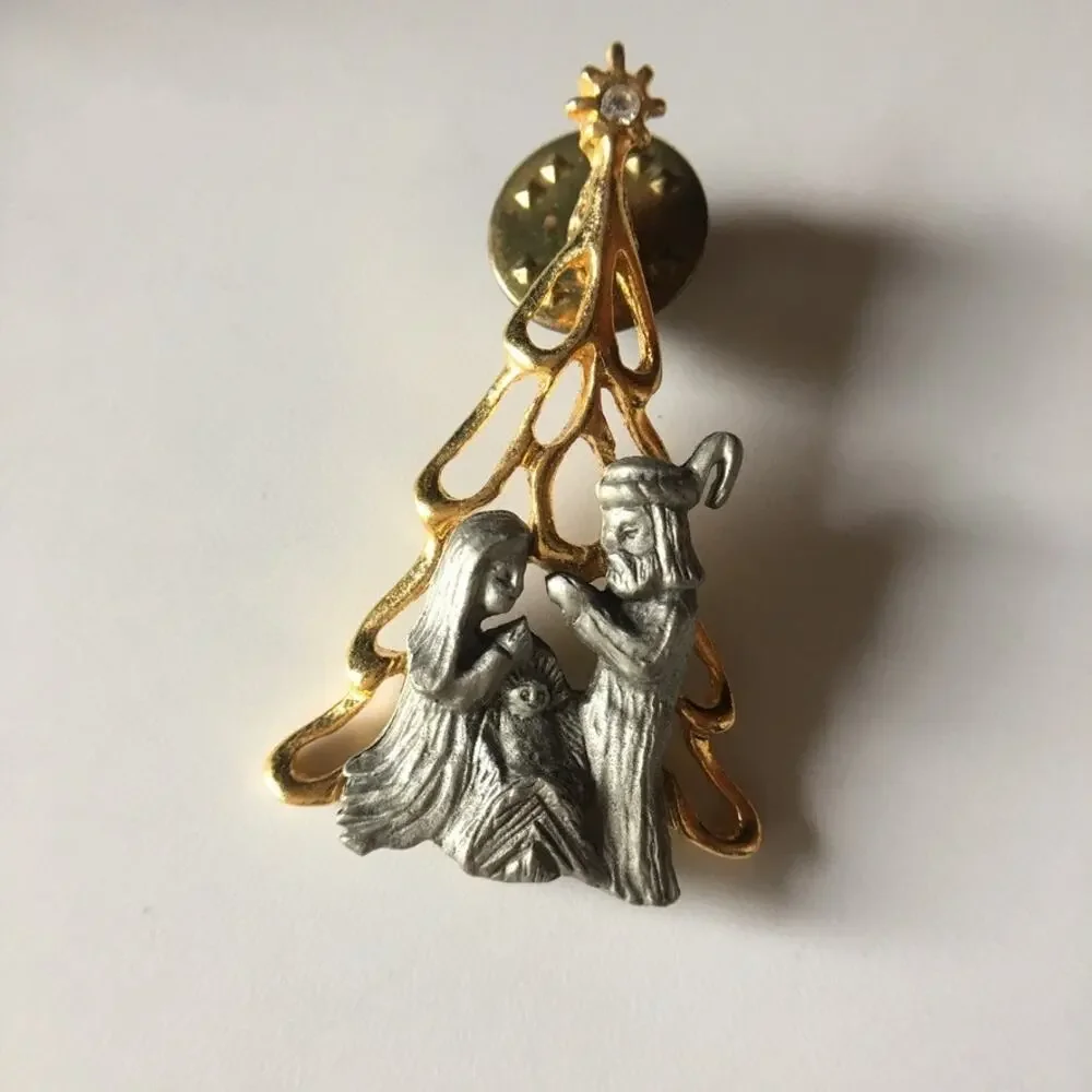 Nativity pin, precious Baby Jesus Christmas tree nativity pin